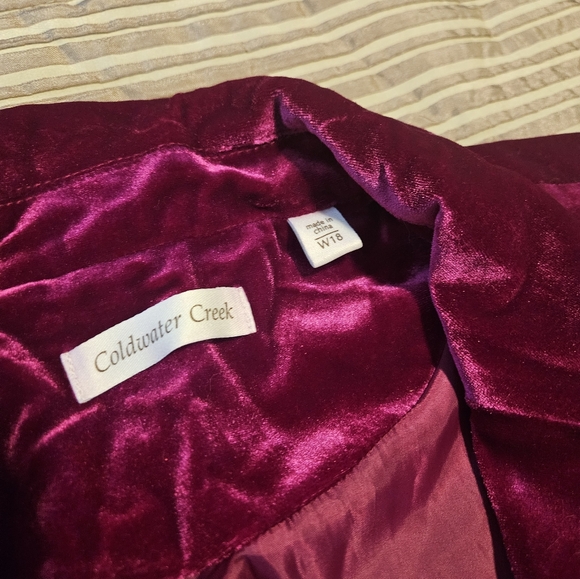 Coldwater Creek Maroon Velvet Vest Size 18W - Picture 4 of 5